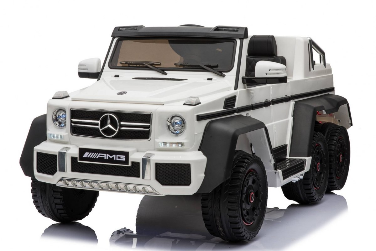 Mercedes G63 s pohonom 6x6  biela